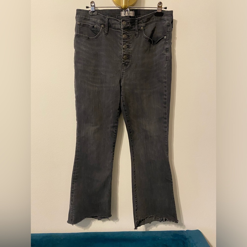 Madewell Cali Denim Boot raw hem kickout crop jeans black button up size 31